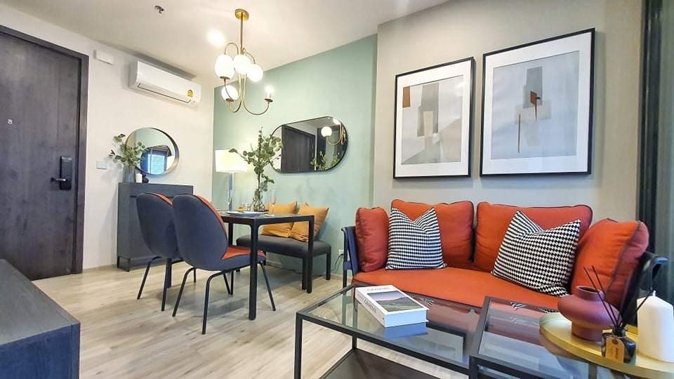 Condo for rent, XT Huai Khwang, beautifully decorated room, good location, near BTS, convenient transportation, ready to move in, book now.