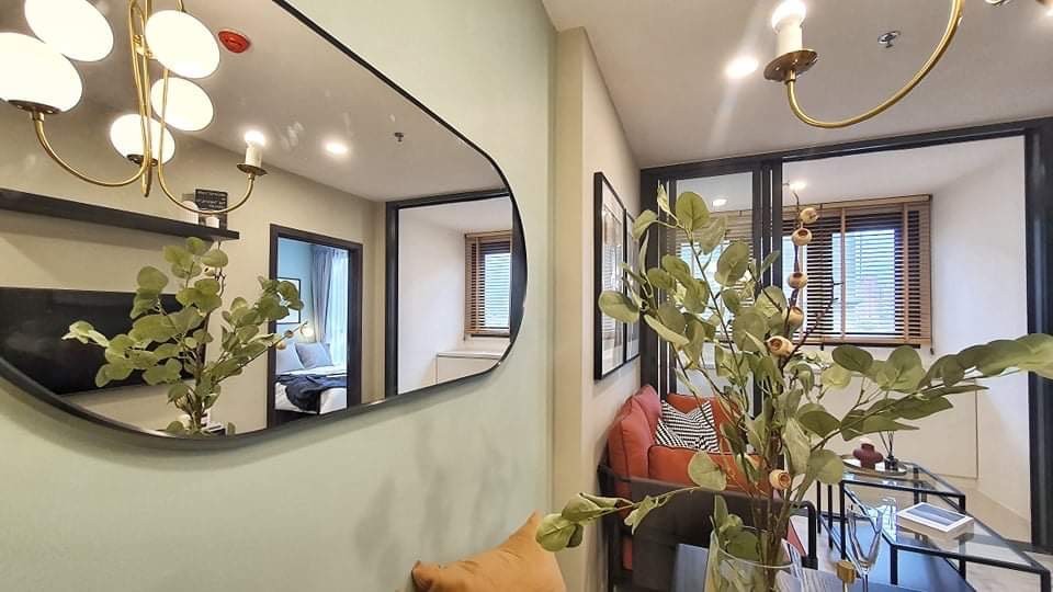 Condo for rent, XT Huai Khwang, beautifully decorated room, good location, near BTS, convenient transportation, ready to move in, book now.