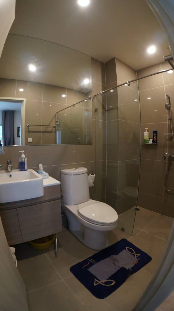 Condo for rent, Noble Revolve Ratchada, 2 bedrooms, 2 bathrooms, high floor, fully furnished, 2 balconies