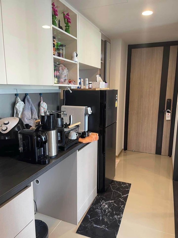 Sell for rent!! Condo Oka House Sukhumvit 36, corner room, view of the Chao Phraya River curve. room near elevator The room is in new condition!!