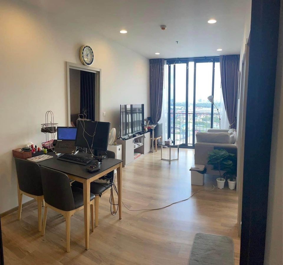 Sell for rent!! Condo Oka House Sukhumvit 36, corner room, view of the Chao Phraya River curve. room near elevator The room is in new condition!!