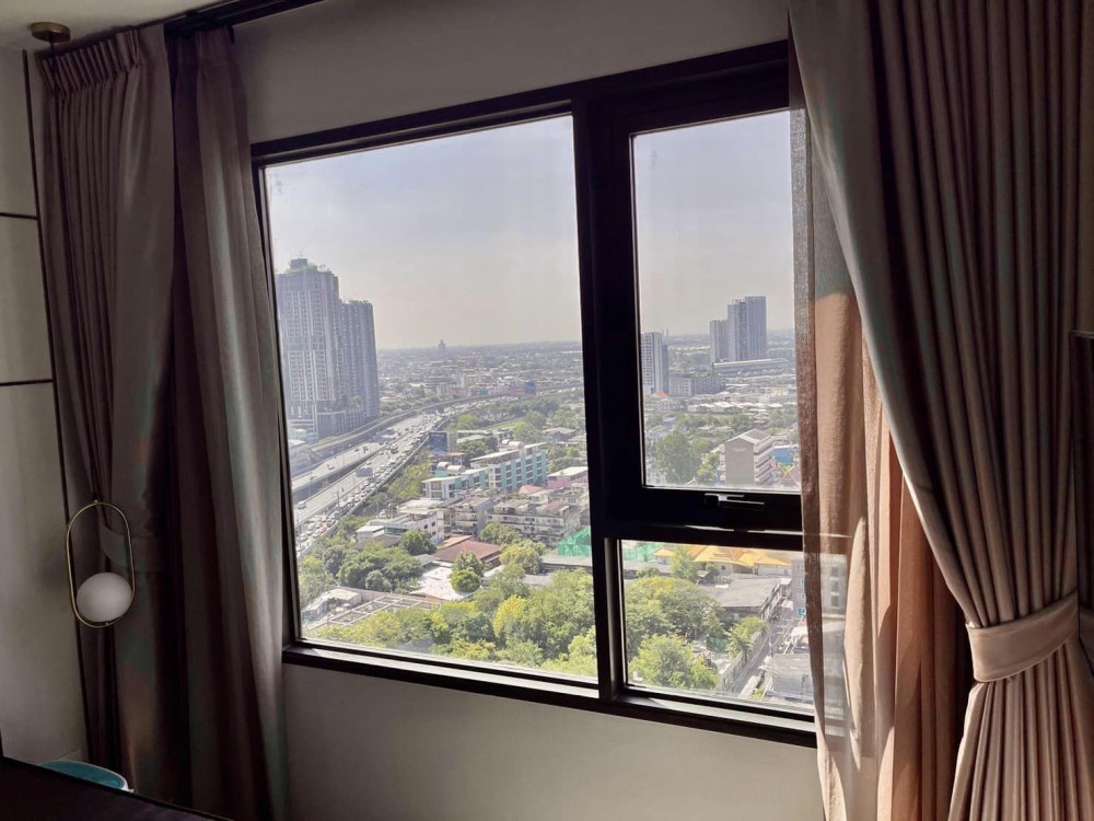 ให้เช่า คอนโด ไลฟ์ สาทร - เซียร์ร่า ชั้นสูง วิวสวย ตกแต่งครบ วิวเมืองรอบห้อง พลาดไม่ได้แล้ว