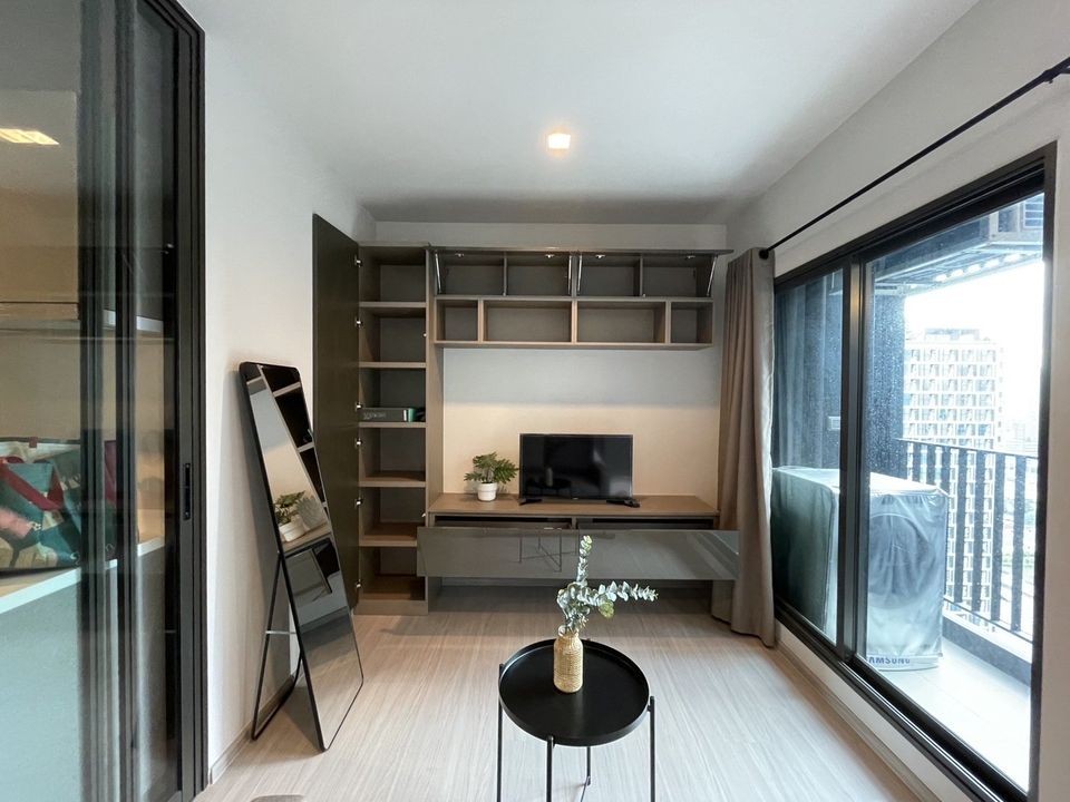 Condo for rent, Life Asoke-Rama 9, fully furnished, ready to move in separate kitchen fully furnished