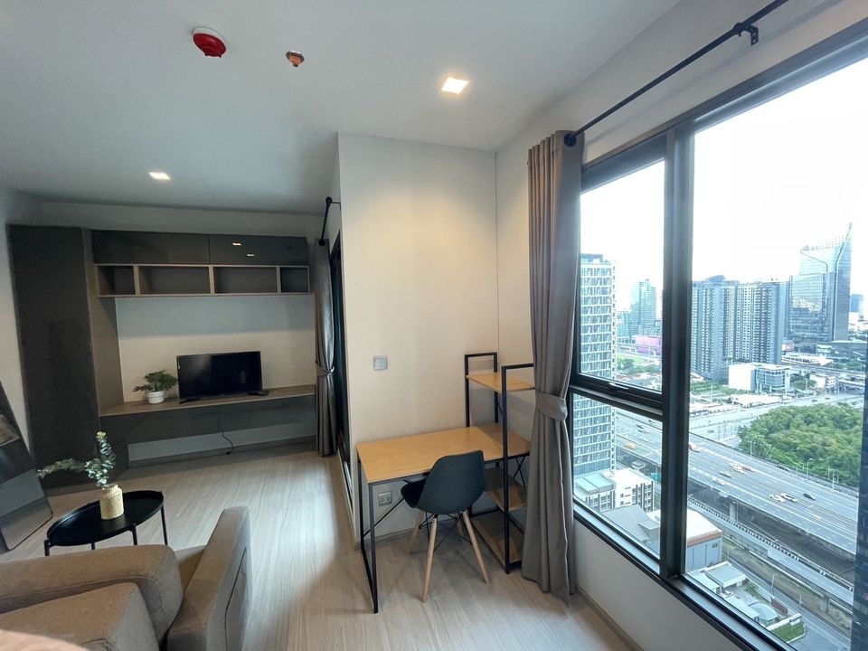 Condo for rent, Life Asoke-Rama 9, fully furnished, ready to move in separate kitchen fully furnished