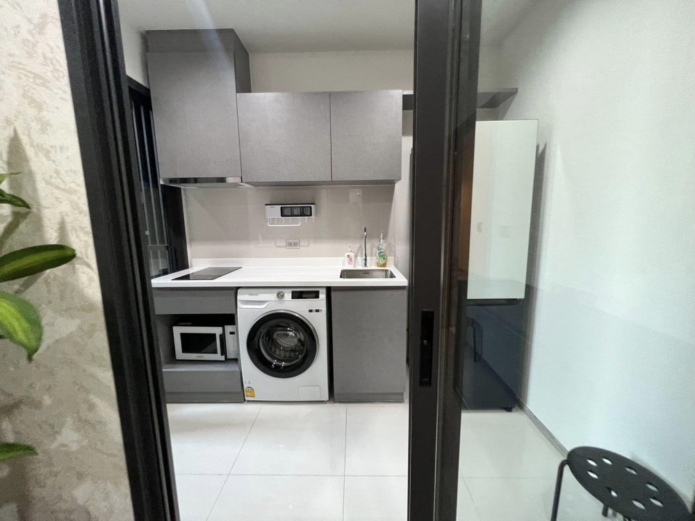 Condo for rent, Life Asoke Hype, complete with electrical appliances You can't miss it!!