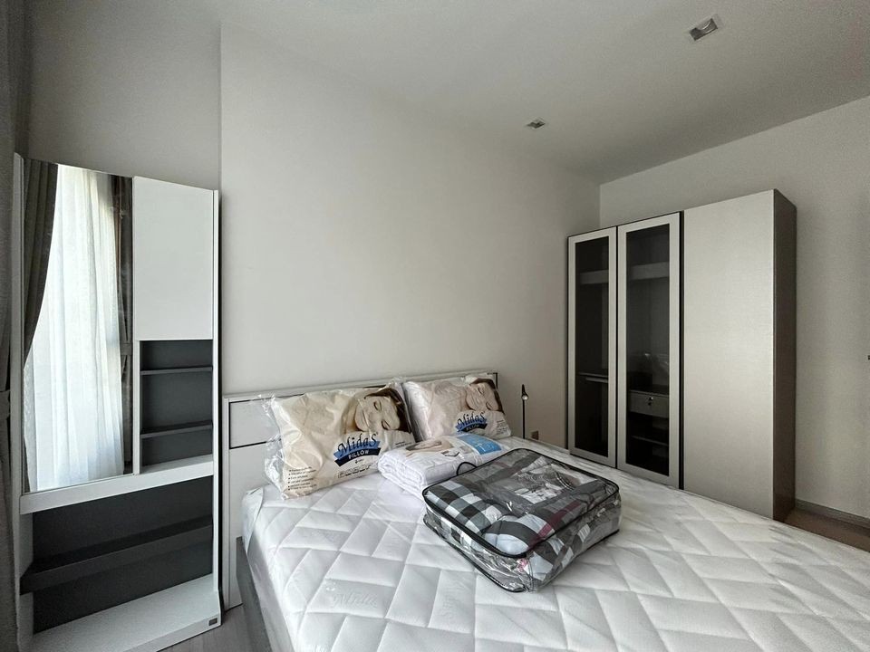 Condo for rent, Life Asoke Hype, fully furnished and ready to move in. Don't wait, book now.