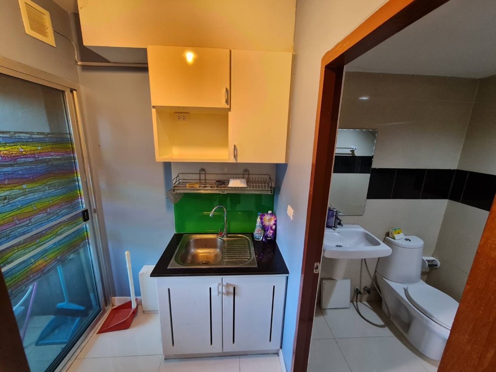 Condo for rent, IRIS Avenue, On Nut - Wongwaen, corner room, fully furnished, ready to move in. Can't miss it.