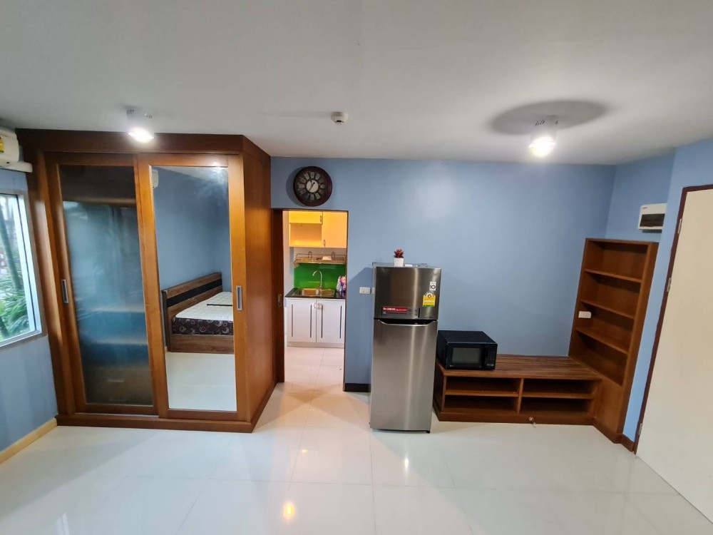 Condo for rent, IRIS Avenue, On Nut - Wongwaen, corner room, fully furnished, ready to move in. Can't miss it.