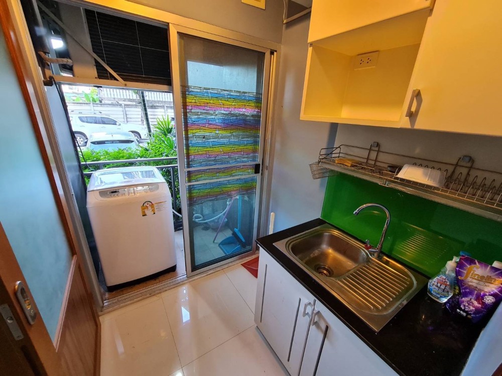 Condo for rent, IRIS Avenue, On Nut - Wongwaen, corner room, fully furnished, ready to move in. Can't miss it.