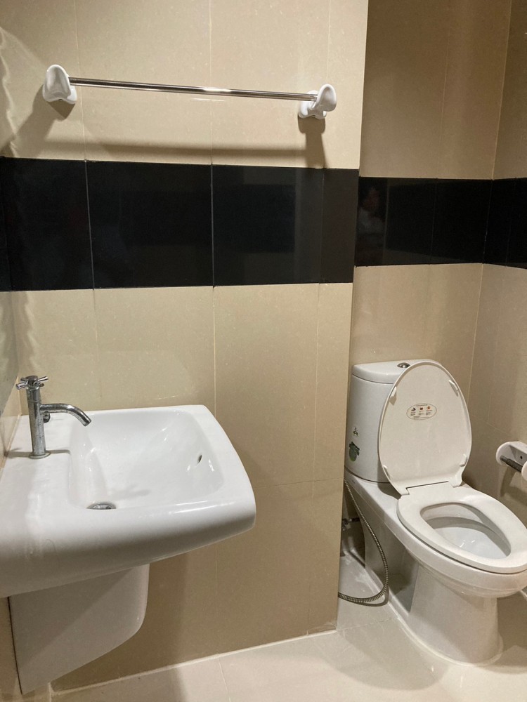 Condo for rent, IRIS Avenue, On Nut - Wongwaen, fully furnished. Ready to move in, don't wait!!