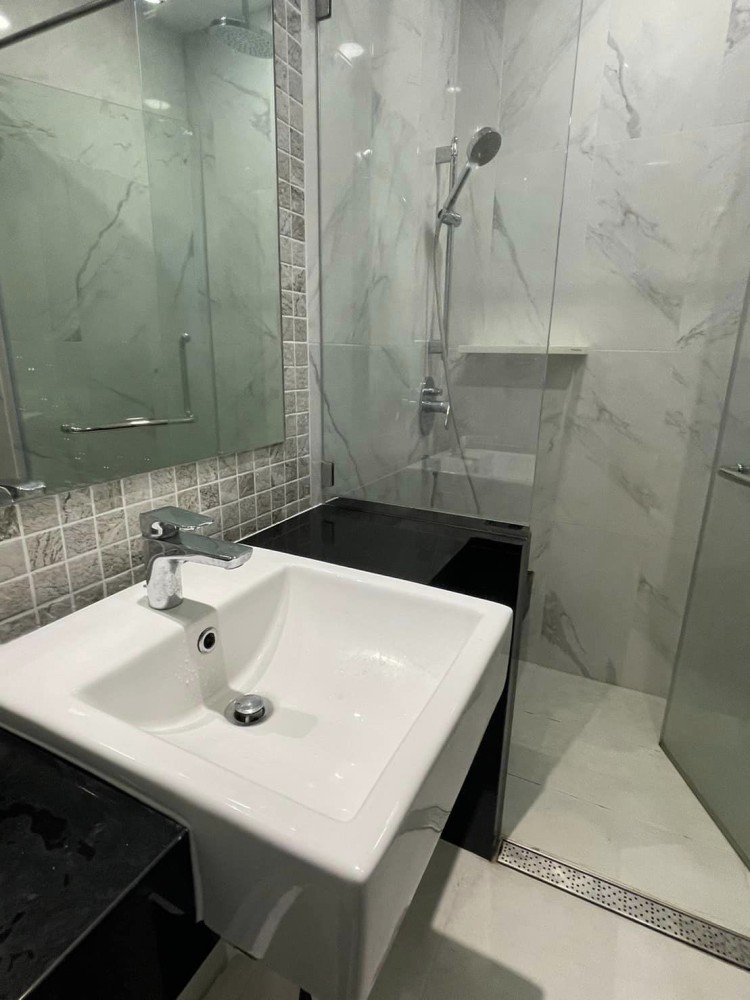 Condo for rent, Supalai Premier Charoennakorn, 1 bedroom, 1 bathroom, fully furnished, ready to book, don't miss it.