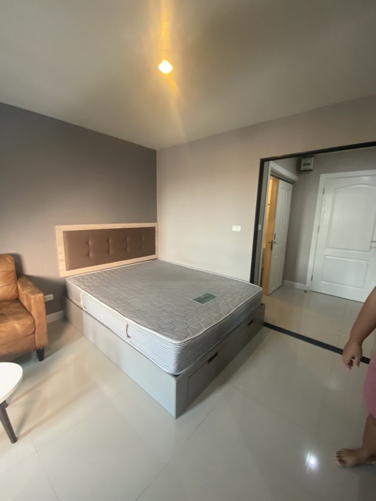 For rent, Casa France @ ABAC Bangna, pool view, good atmosphere, hurry to book!!