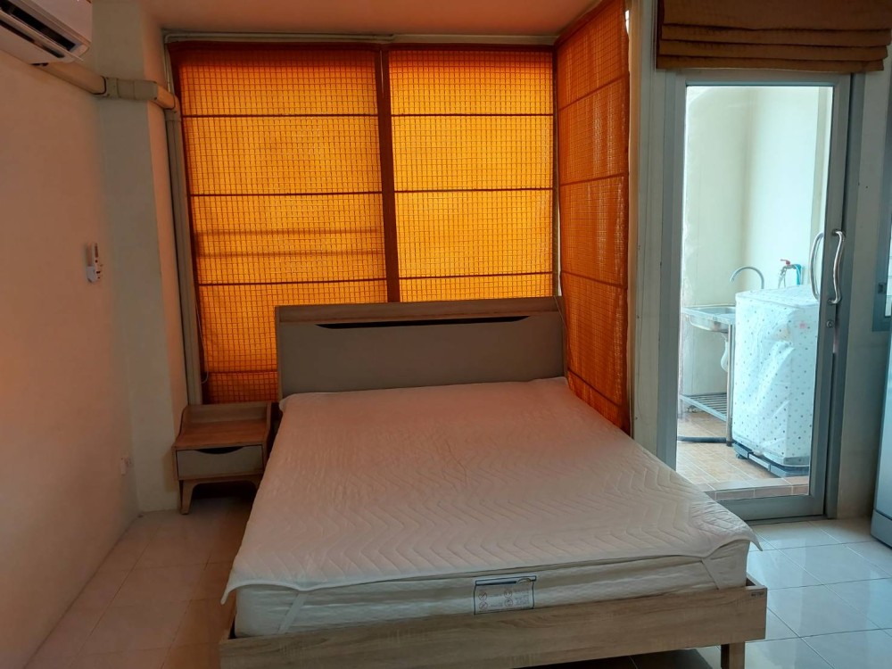 For rent, Sunshine Condominium, beautifully decorated room, ready to move in. Book now!!