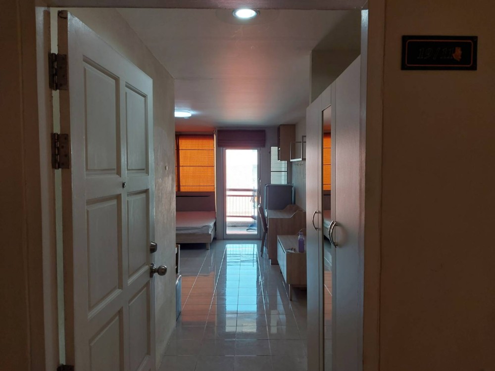 For rent, Sunshine Condominium, beautifully decorated room, ready to move in. Book now!!