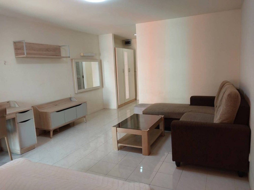 For rent, Sunshine Condominium, beautifully decorated room, ready to move in. Book now!!