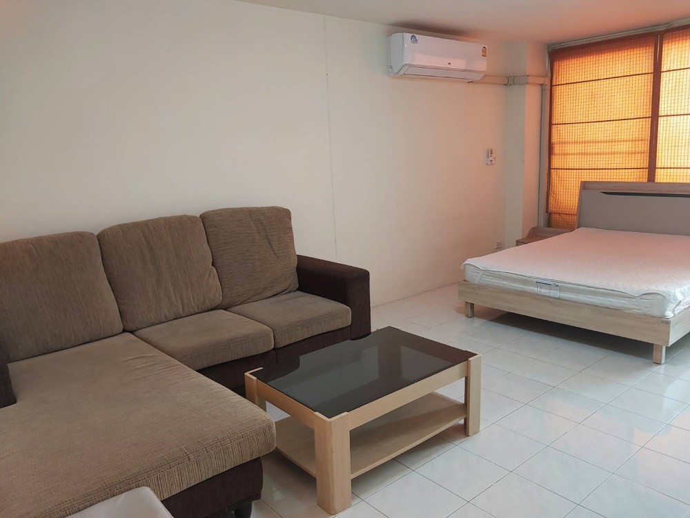 For rent, Sunshine Condominium, beautifully decorated room, ready to move in. Book now!!