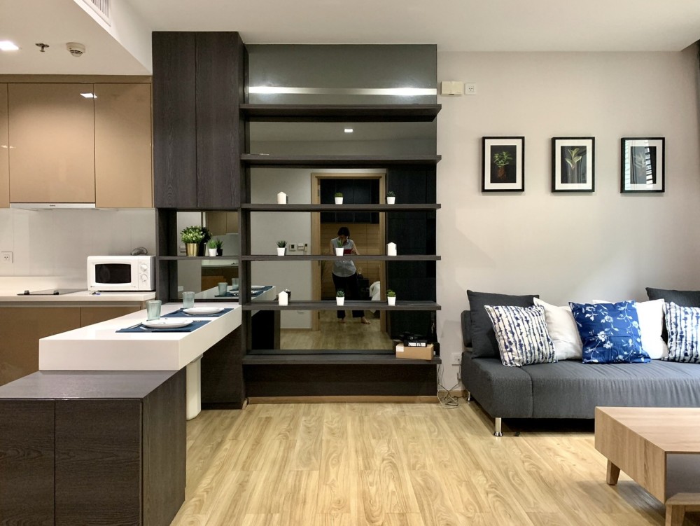 Urgent for rent !! Siri at Sukhumvit is located in the heart of the major commercial district. Convenient and fast travel by train. Book now !!