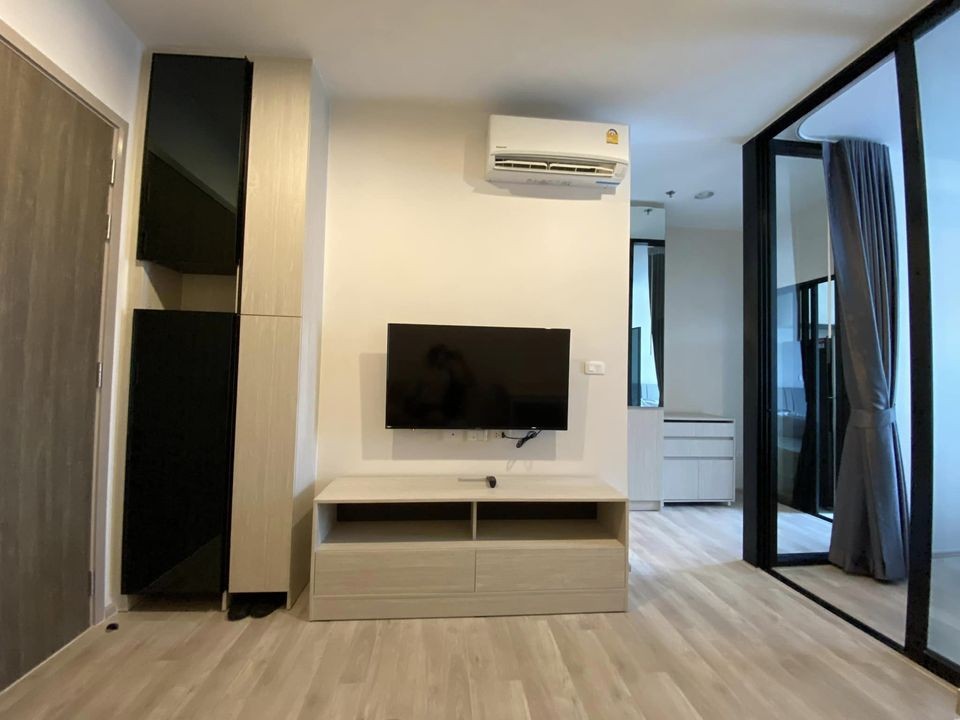 For rent, Niche Mono, Mega Space Bangna, Rim room, quiet, complete electrical appliances. Reserve first, stay first.