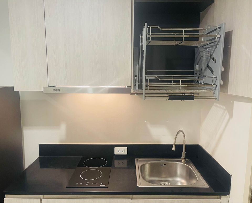 For rent!! Condo Niche Mono Sukhumvit-Puchao, 11th floor, high view, room with built-in furniture, complete in one place!!