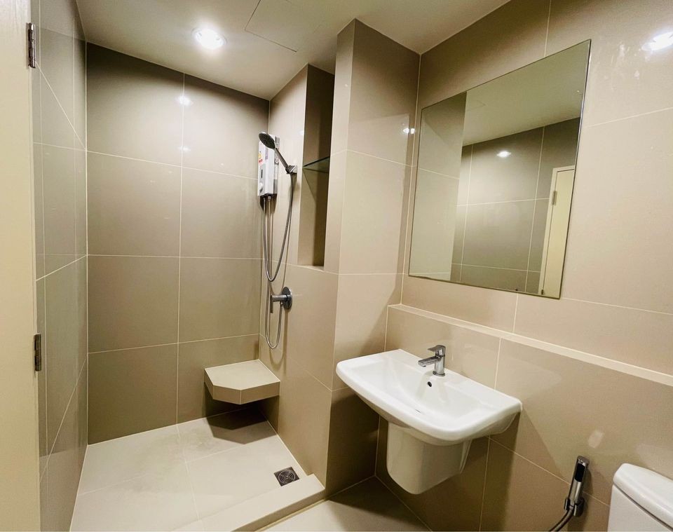 For rent!! Condo Niche Mono Sukhumvit-Puchao, 11th floor, high view, room with built-in furniture, complete in one place!!