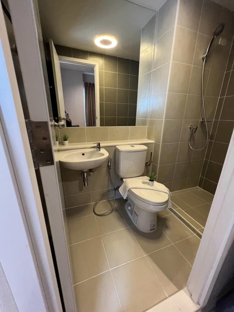 For rent, Plum Condo Ramkhamhaeng Station, nice room with full facilities, book now.