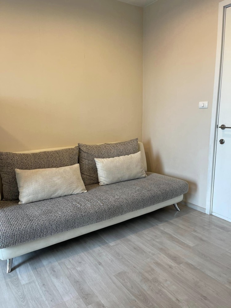 For rent, Plum Central Station Phase 2, 1 bedroom, 1 bathroom, size 27 sq m. City view, sunny morning, fully furnished, complete.