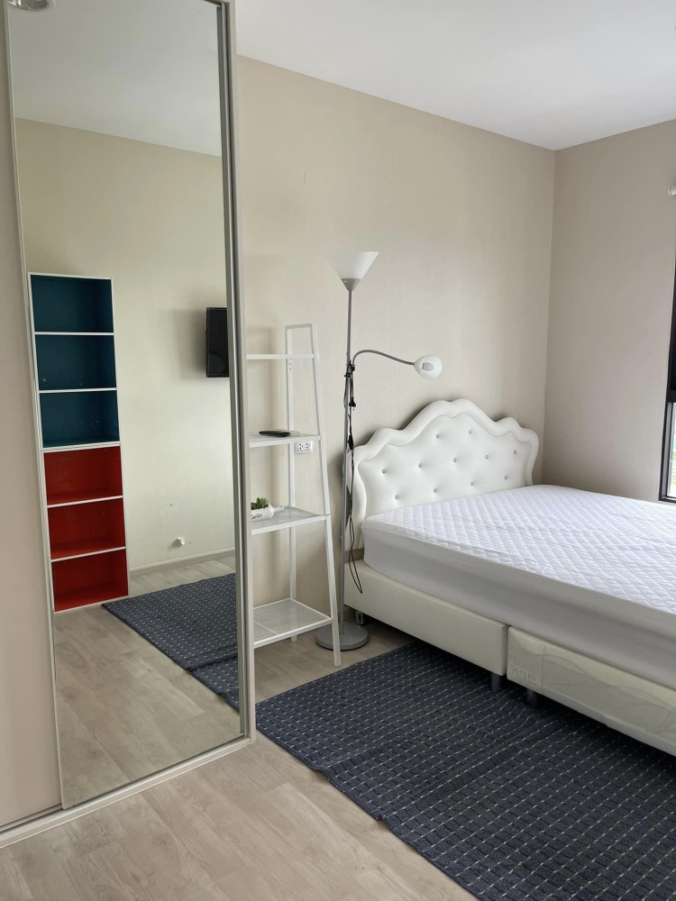 For rent, Plum Central Station Phase 2, 1 bedroom, 1 bathroom, size 27 sq m. City view, sunny morning, fully furnished, complete.