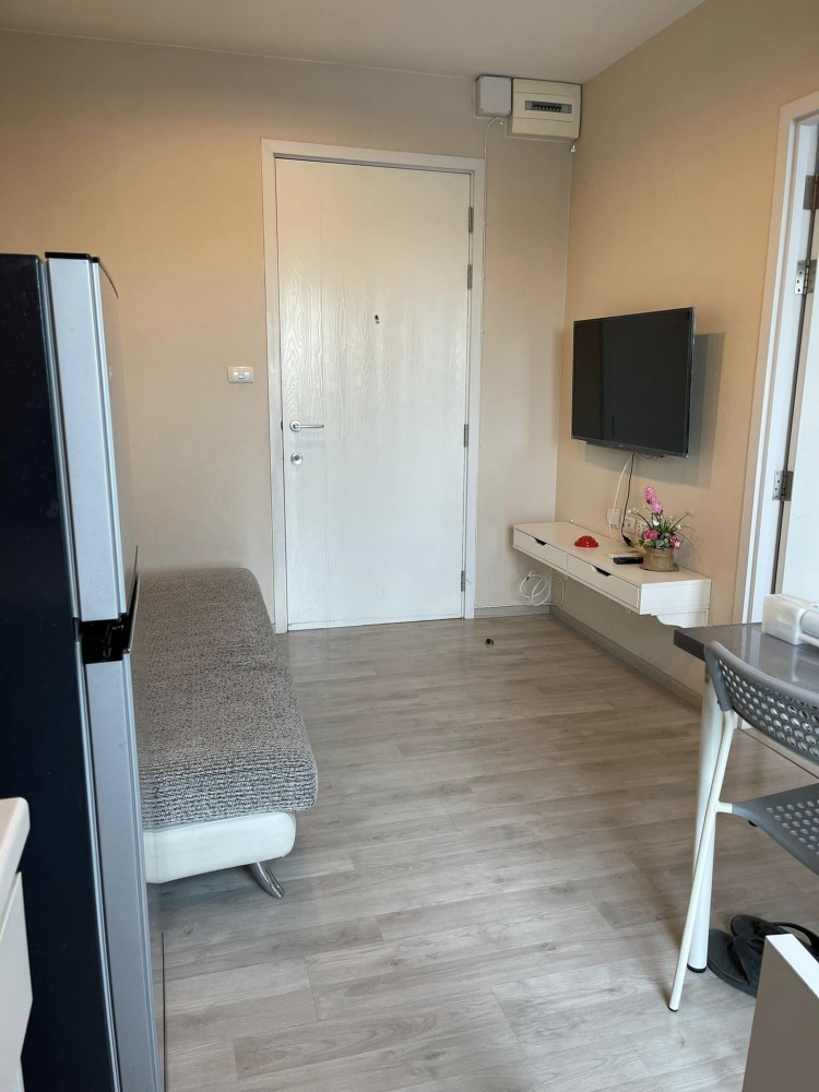 For rent, Plum Central Station Phase 2, 1 bedroom, 1 bathroom, size 27 sq m. City view, sunny morning, fully furnished, complete.