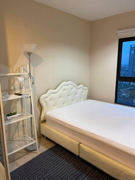 For rent, Plum Central Station Phase 2, 1 bedroom, 1 bathroom, size 27 sq m. City view, sunny morning, fully furnished, complete.