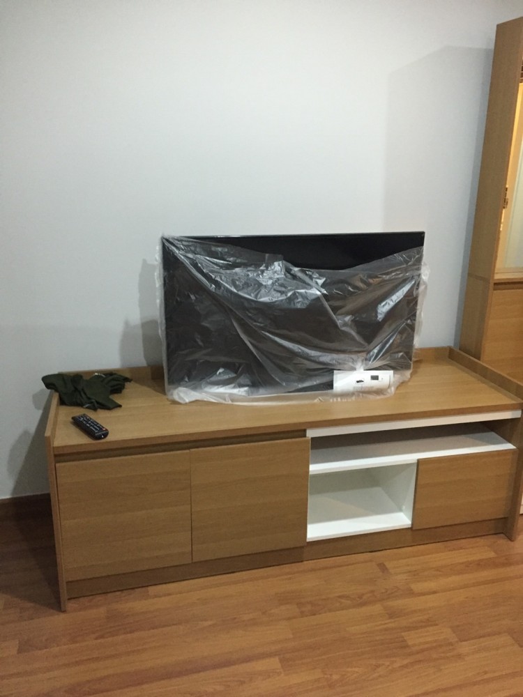 For rent, Regent Home 18 Chaengwattana-Laksi, well furnished, complete facilities. You can finish this room.