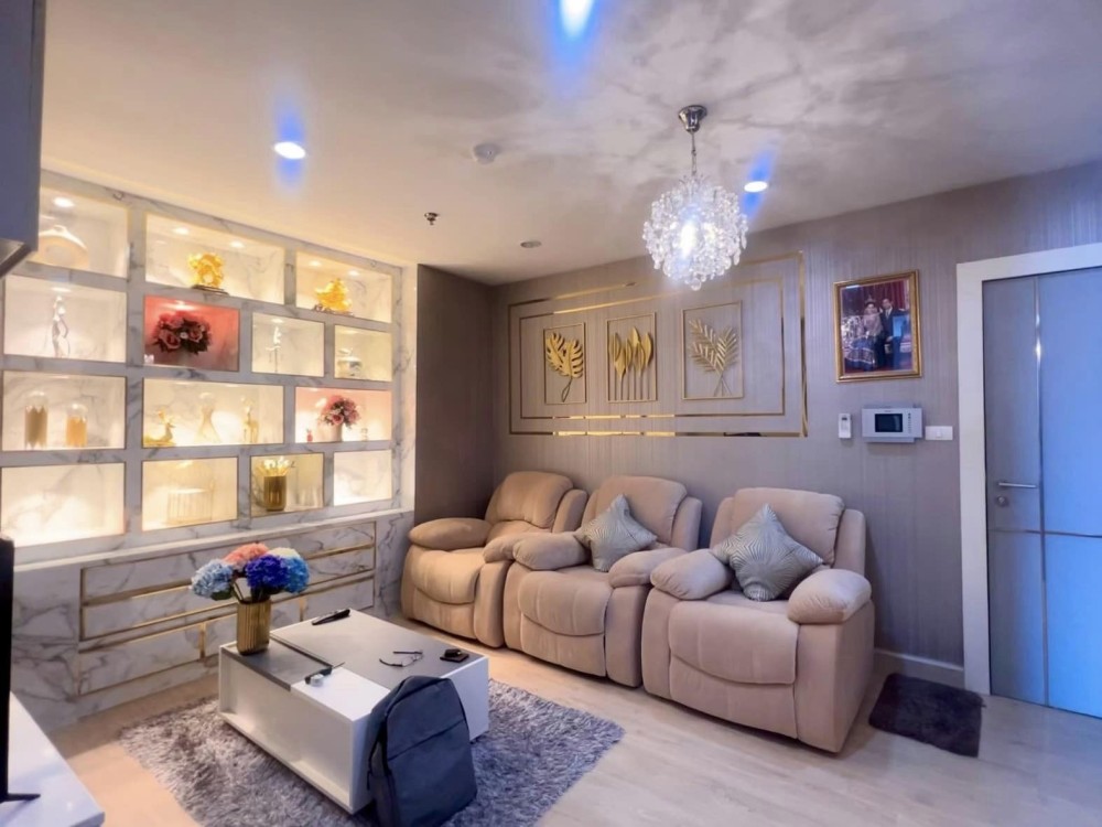 For rent, Ladda Condo Ville, furniture, complete electrical appliances, ready to move in. Hurry up to book!!