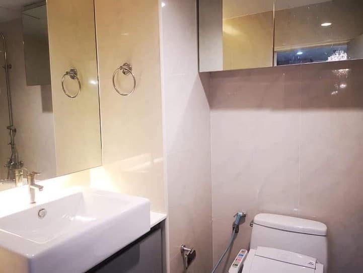 For rent, Ladda Condo Ville, furniture, complete electrical appliances, ready to move in. Hurry up to book!!