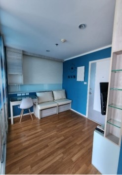 For rent, Lumpini Park Rama 9-Ratchada, bright blue room. The decoration is very nice. Good furniture. Book now.