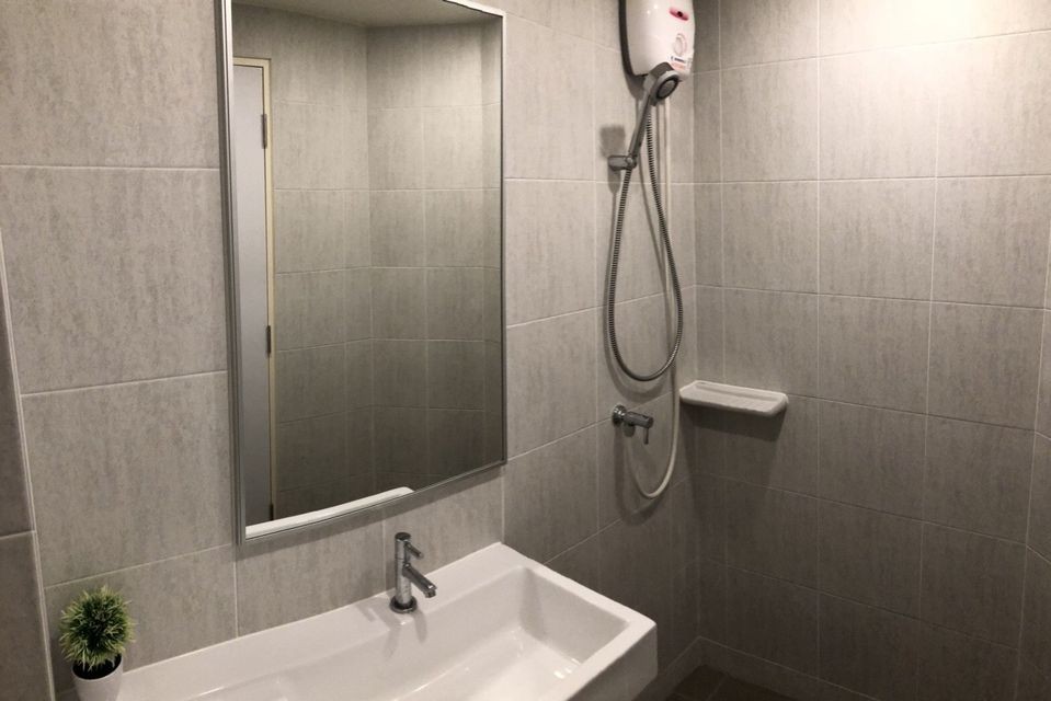 For rent, Lumpini Ville Sukhumvit 76-Bearing, separate room. fully furnished Reserve first, stay first.