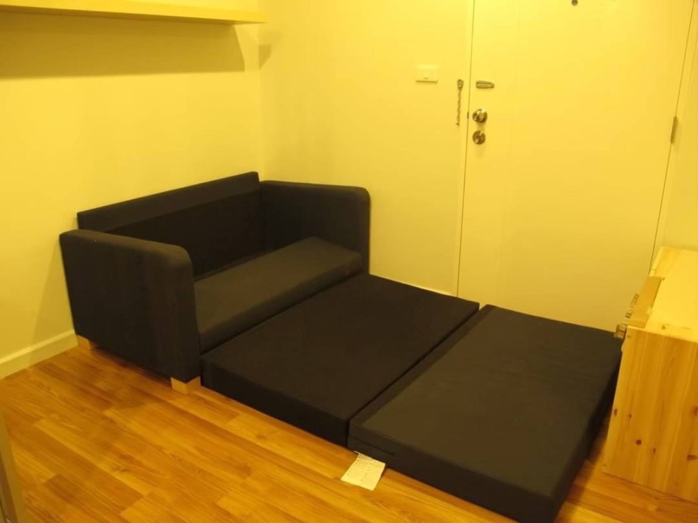 For rent, V Condo Lat Krabang, beautiful room, good location, convenient transportation, ready to move in. Hurry up and book now!!