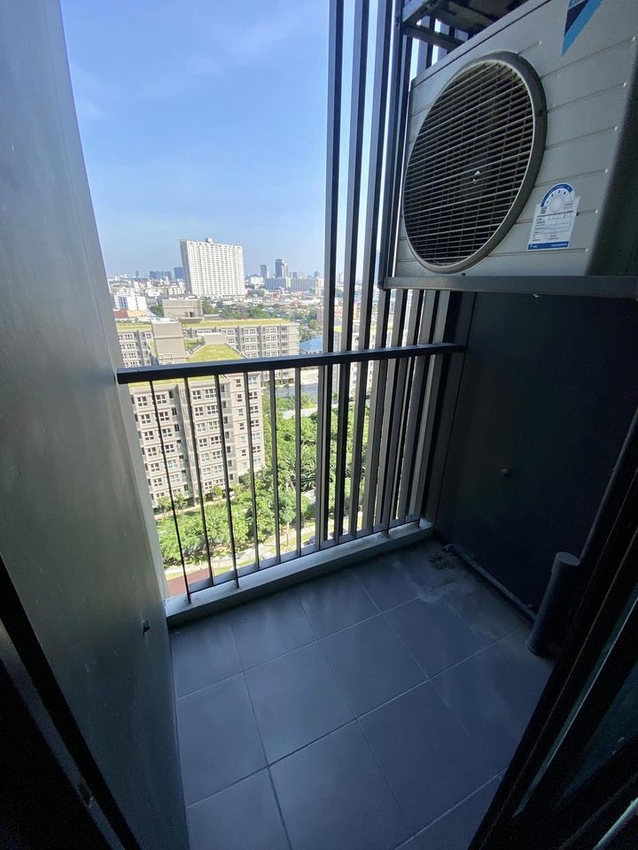 For rent, The Tree Rio Bang Aor Station, beautiful view, no buildings blocking the wind blowing all day, fully furnished, hurry up and book now, don't