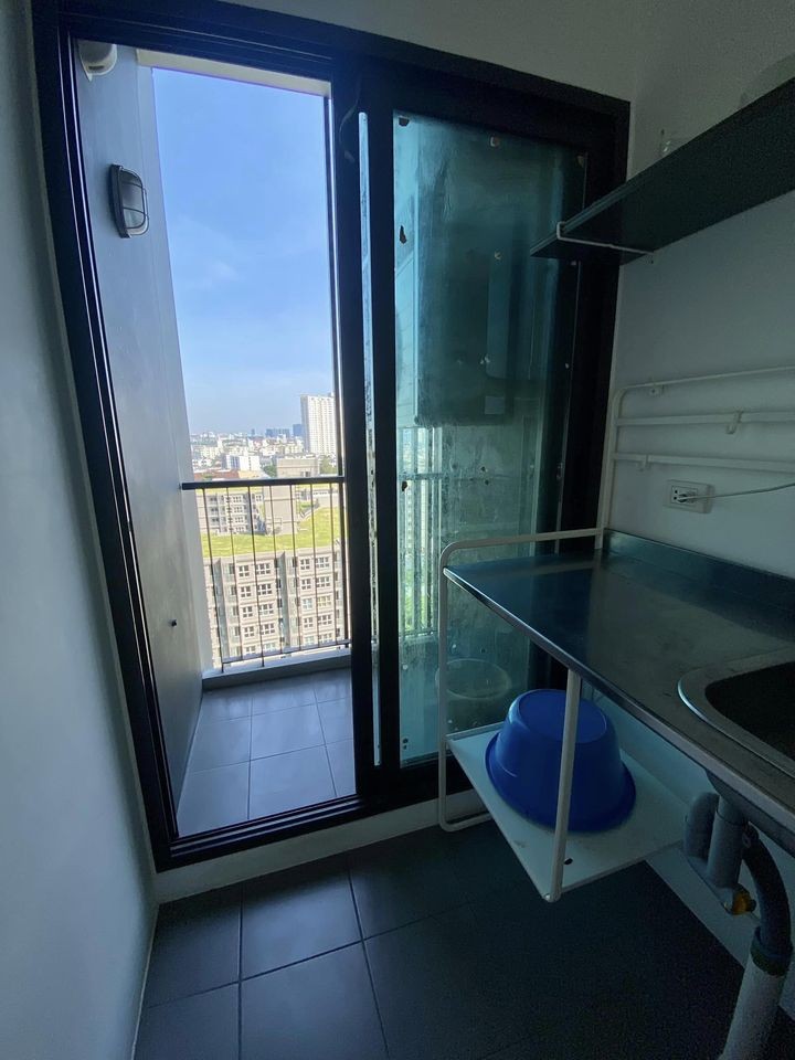For rent, The Tree Rio Bang Aor Station, beautiful view, no buildings blocking the wind blowing all day, fully furnished, hurry up and book now, don't