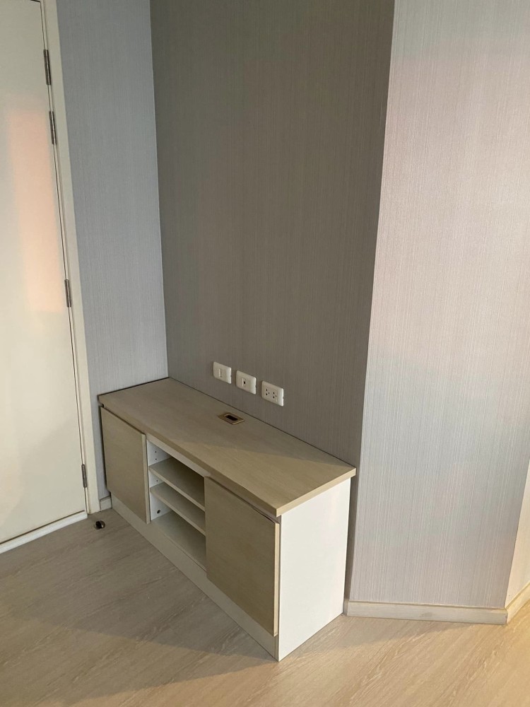 For rent: Aspire Sathorn-Taksin (Timber Zone), north room, beautifully decorated, fully furnished, urgent!!