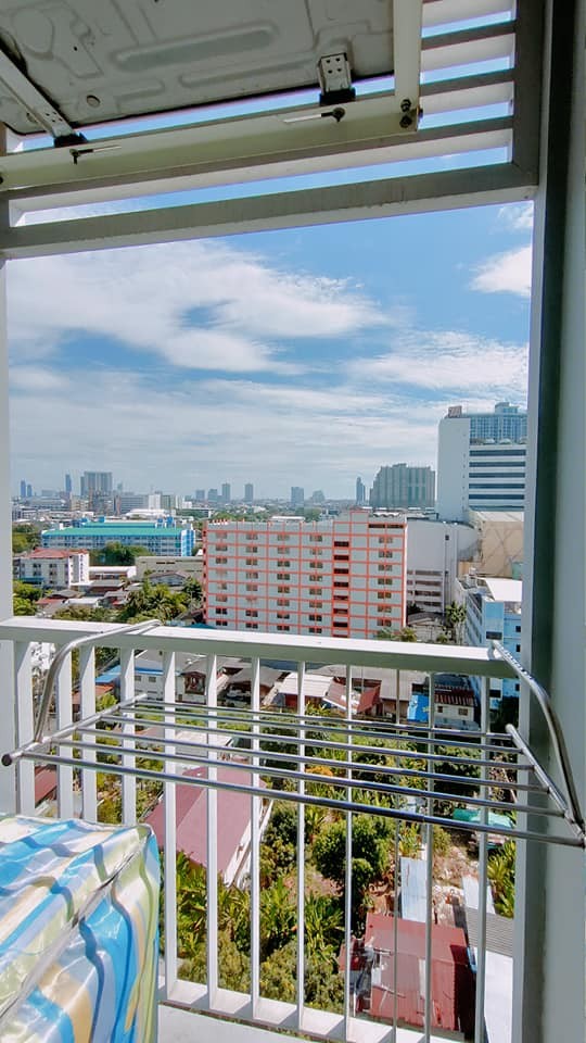 For rent, Aspire Sathorn-Thapra, clear view, airy. Good leather sofa. Very nice to sit. Book now. Hurry up.