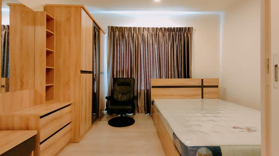 For rent, Aspire Sathorn-Thapra, clear view, airy. Good leather sofa. Very nice to sit. Book now. Hurry up.