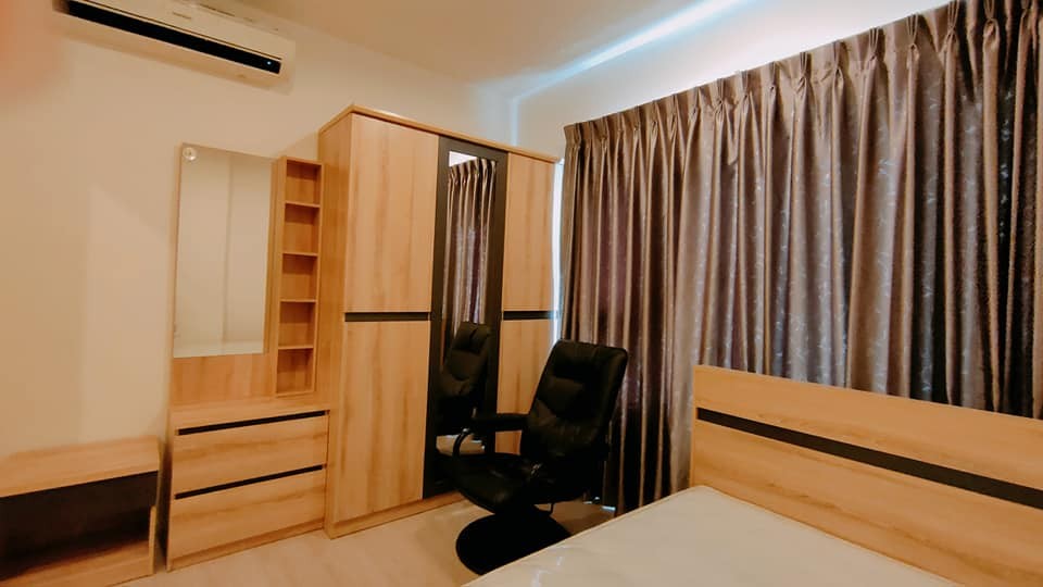 For rent, Aspire Sathorn-Thapra, clear view, airy. Good leather sofa. Very nice to sit. Book now. Hurry up.