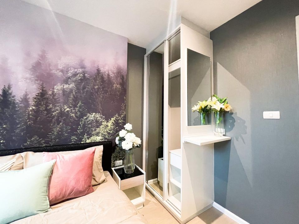 For rent, Icondo Seri Thai, Green Space, fully furnished and electrical appliances, good location, beautiful room, urgent, book now.