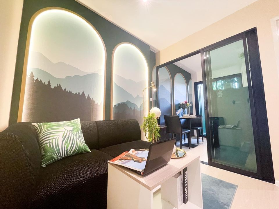 For rent, Icondo Seri Thai, Green Space, fully furnished and electrical appliances, good location, beautiful room, urgent, book now.