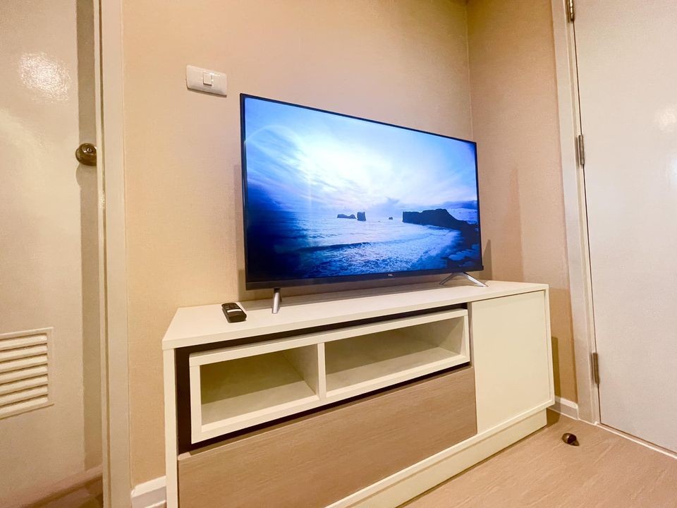 For rent, Icondo Seri Thai, Green Space, fully furnished and electrical appliances, good location, beautiful room, urgent, book now.