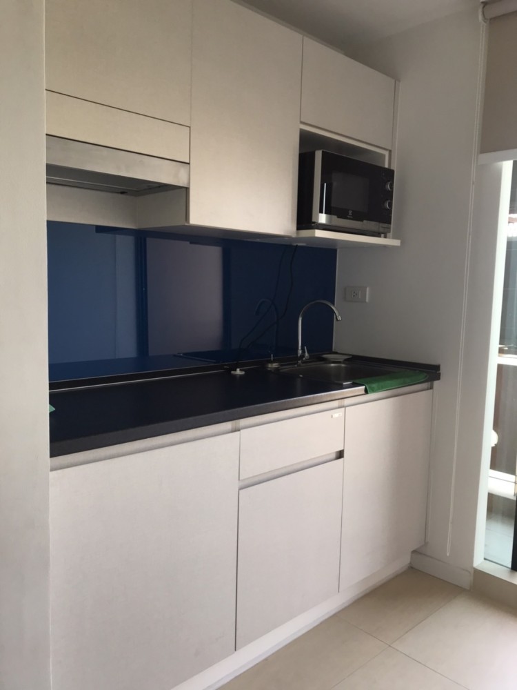 ให้เช่าMestyle Condo at Sukhumvit-Bangna ขนาด 33 ตร.ม. วิวสระ รีบจองเลย!!