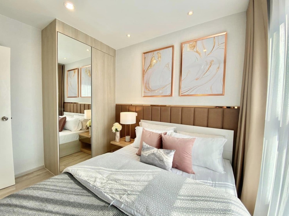 Condo for rent, The privacy Rama 9, room size 35 sq m, 21st floor, high floor, beautiful view, fully furnished, book now, hurry up.
