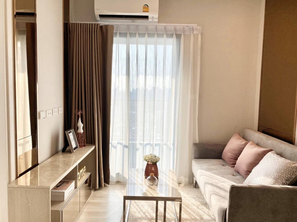 Condo for rent, The privacy Rama 9, room size 35 sq m, 21st floor, high floor, beautiful view, fully furnished, book now, hurry up.